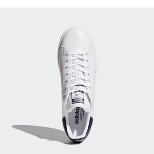 Adidas Men's Classic Stan Smith with navy trim